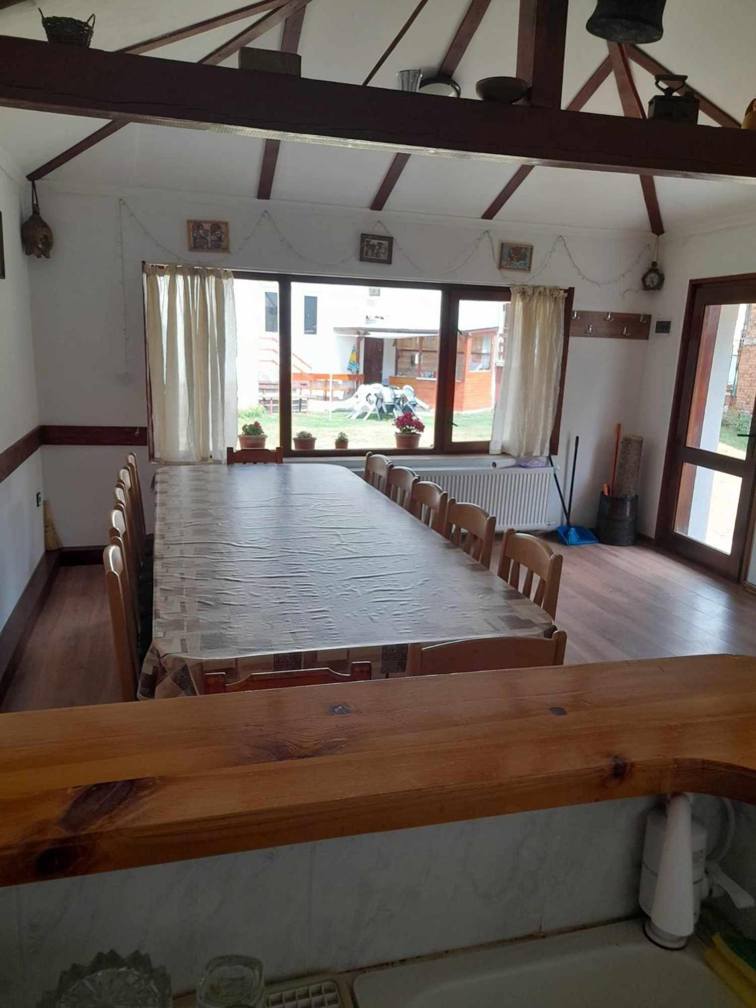 Guest House Lorian Madzhare Eksteriør billede